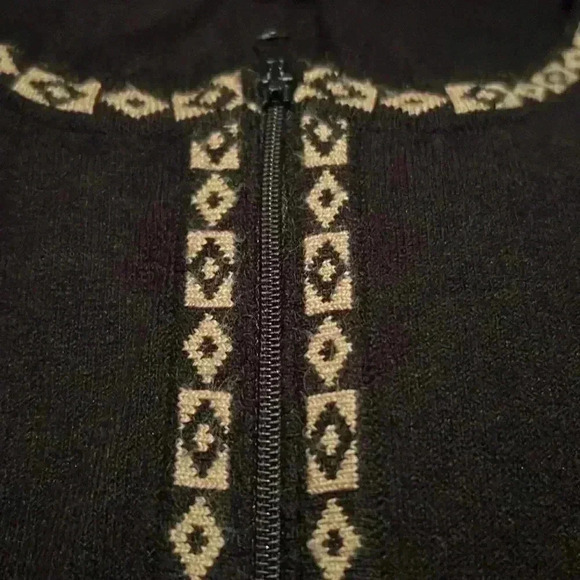 Donna Erica Italian Zip Up Cardigan. Size L Black with Gold Trim - Picture 6 of 6